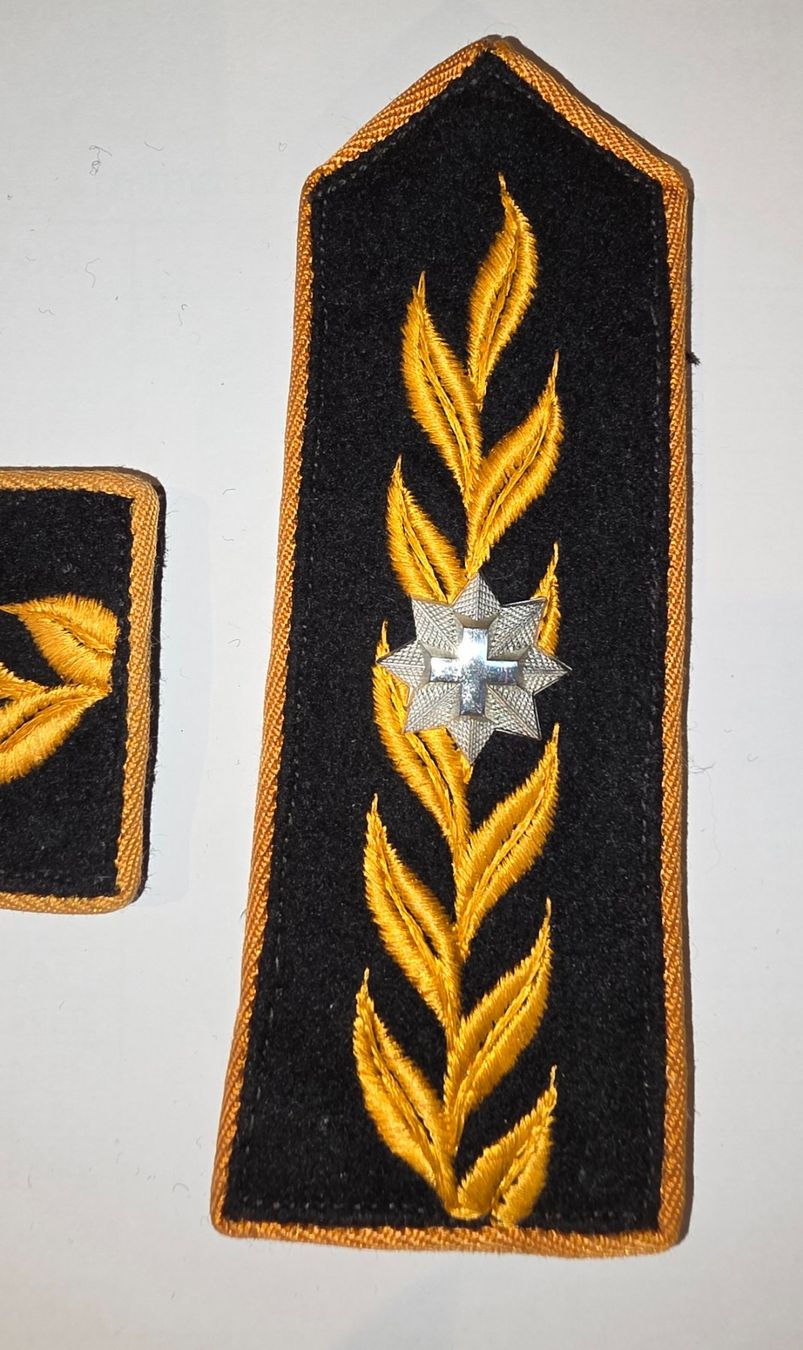 Schweizer Armee Placchette & Badge: Schulterklappen  Set.Ordonnanz 1949 > Brigadier – Usato da Obermumpf venduto da oiskypoisky 4