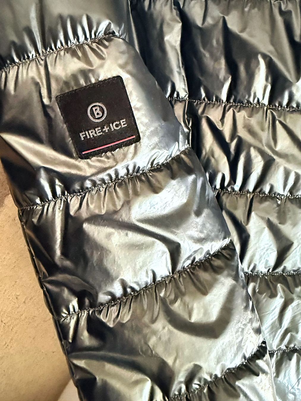 Bogner Giacche: Fire + Ice Bogner ski jacket, EU40 metallic grey – Usato da Bonstetten venduto da chompstar 5
