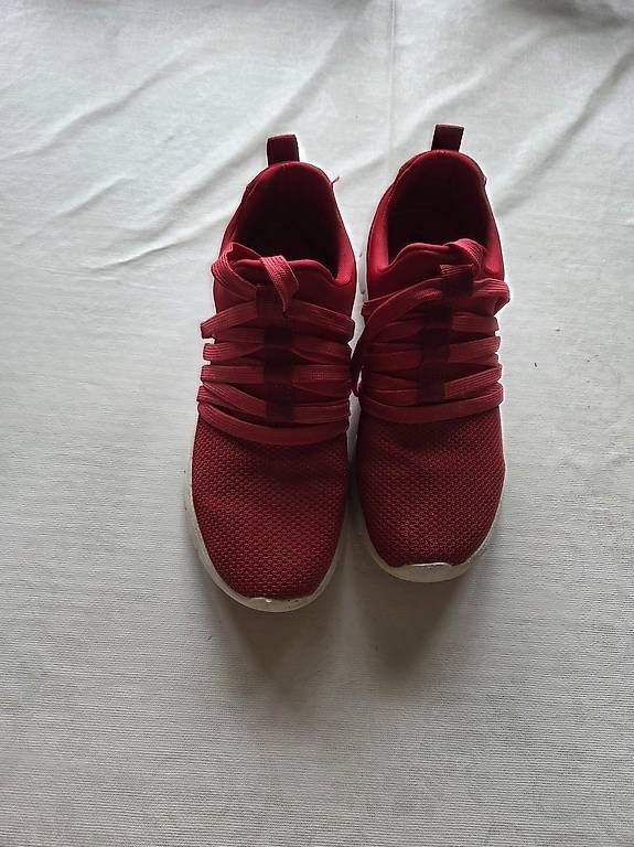 Chaussures femmes: Baskets  femme  – D'occasion à La Croix (Lutry) par azzura01 2