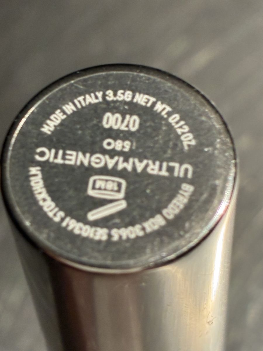 Make-up: Byredo Lidschatten Stift Ultramagnetic 0700 neu – Nuovo e nell'imballaggio originale da Niederglatt ZH venduto da karinso 2