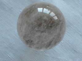 Quarz Kugel ca. 235 gr. halb Transparent Brasilien