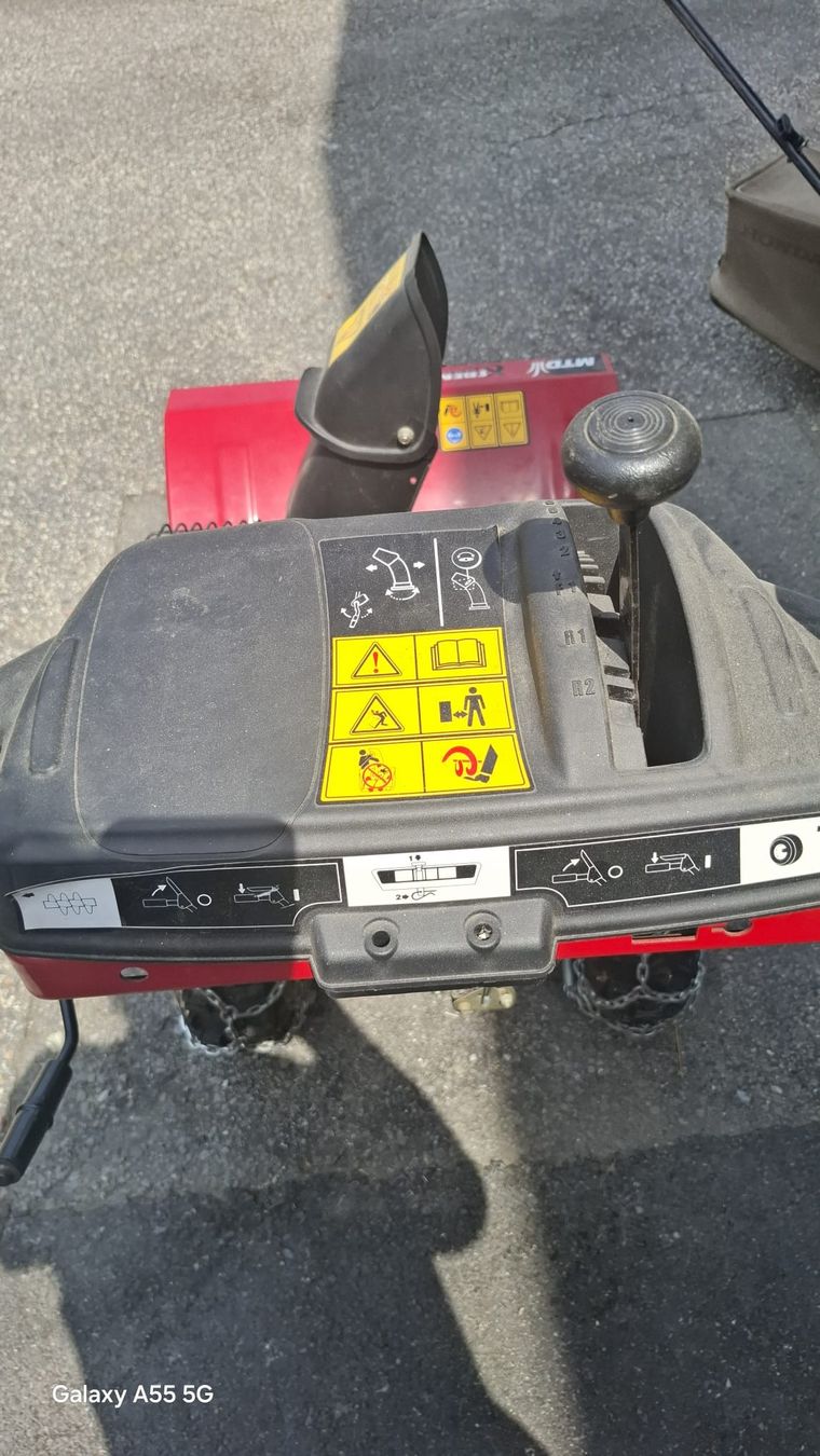 Mtd Sgombero neve: Vendo spazzaneve Mtd – Usato da Biasca venduto da lis_22qj 2