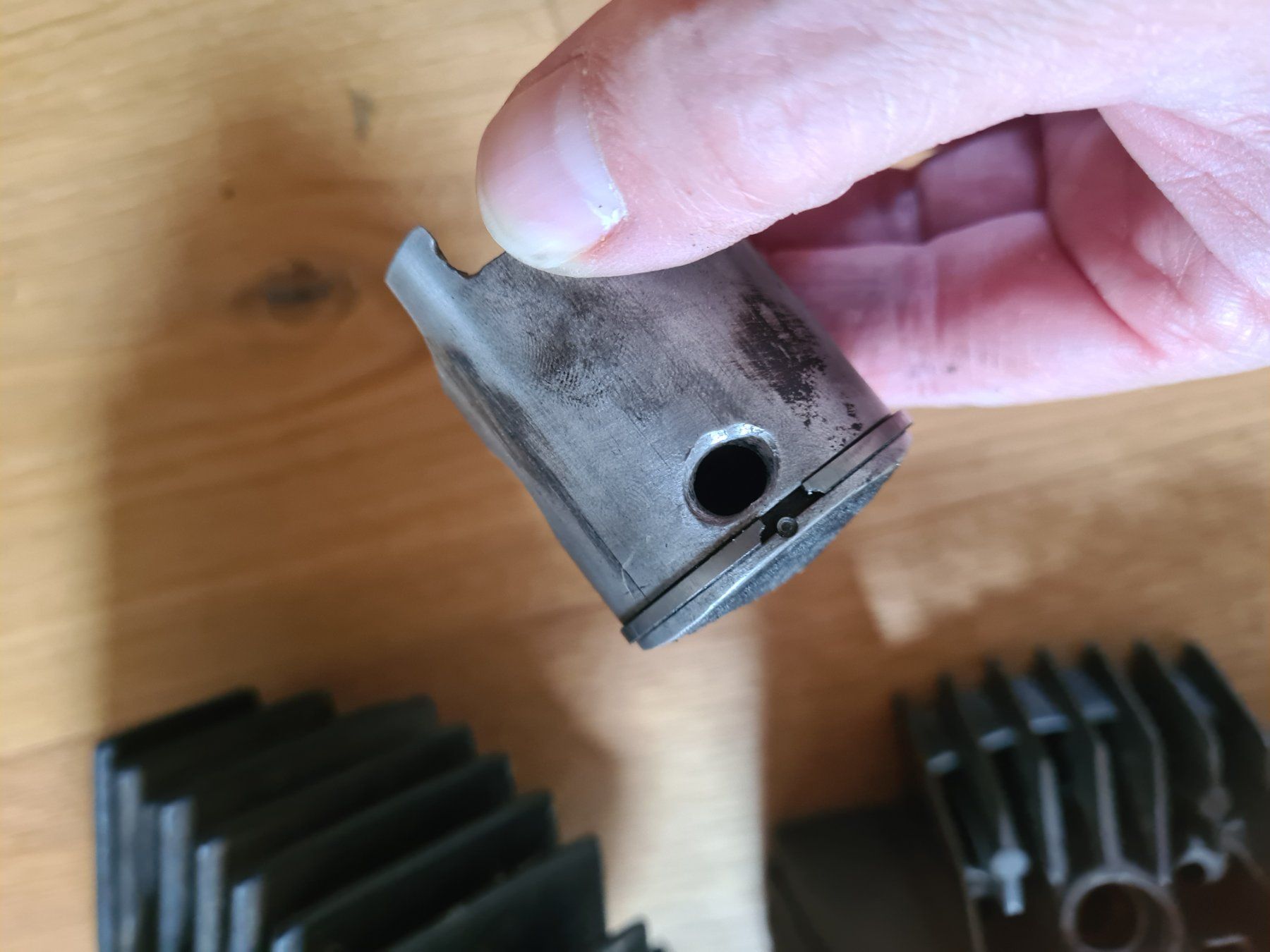 Puch Mofas: Zylinder Austria PUCH Original Guss mit Ansaug – Defekt aus frümsen von Sailem 1