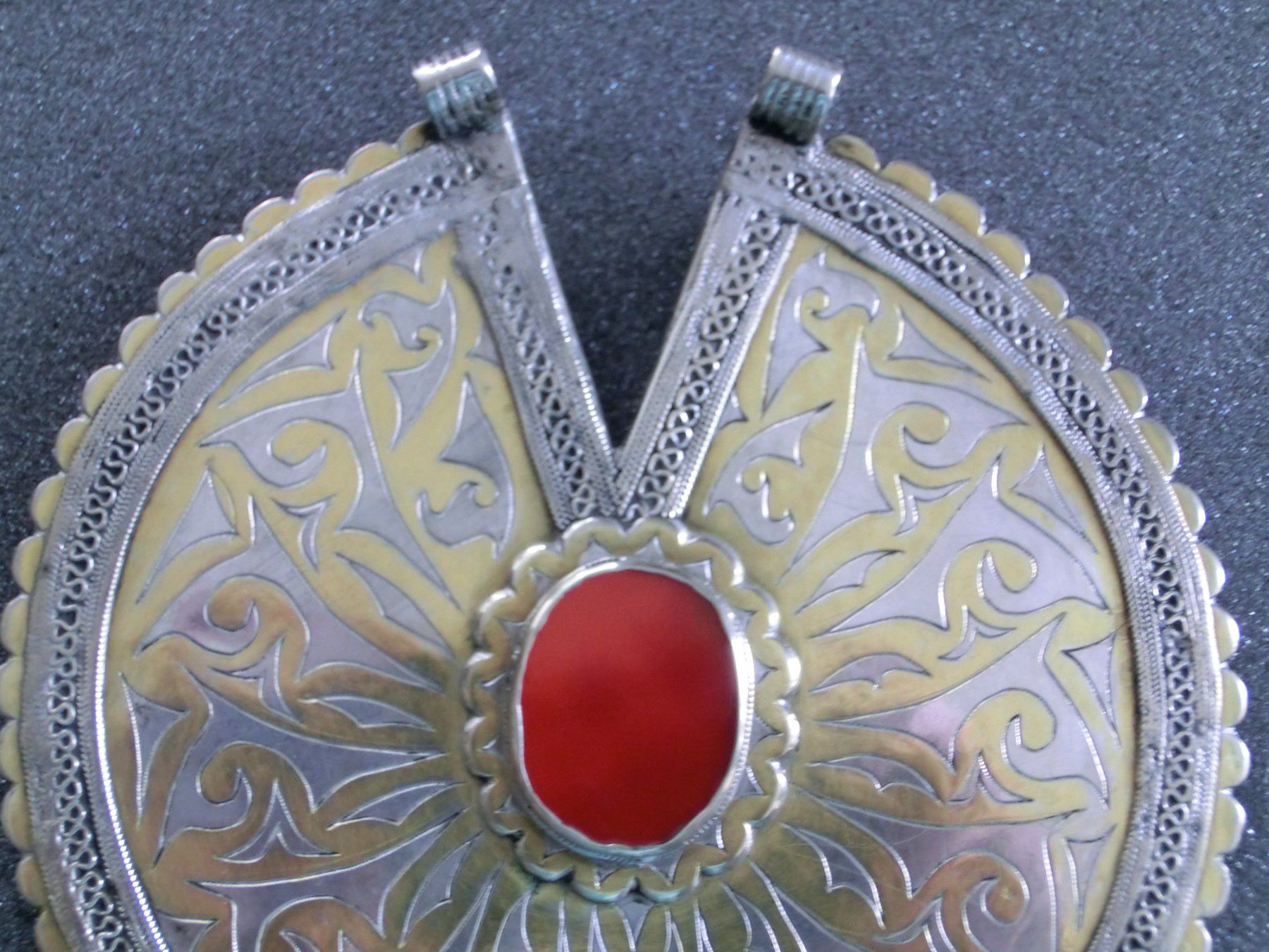 Ciondoli: ANTIKER BRUST - SCHMUCK DER TURKMENEN – Usato da Basel venduto da wyba44 1