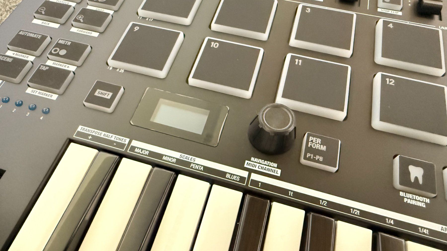 Instruments de musique: Reloop Keypad Pro MIDI Controller - Absolut Neuwertig! – Neuf (Voir description) à Wernetshausen par Jetson05 1