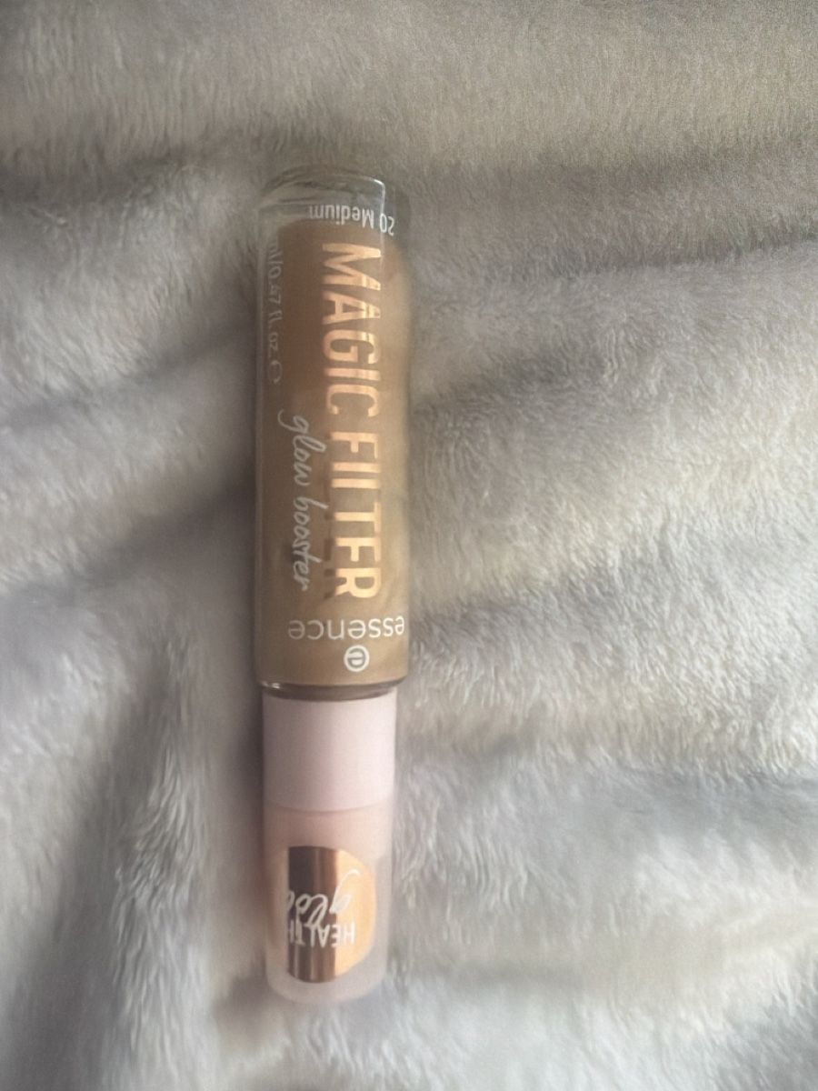 Make-up: Essence Magic Filter Glow Booster Medium 20 - Neuwertig! – Usato da Luterbach venduto da andybasilbenz