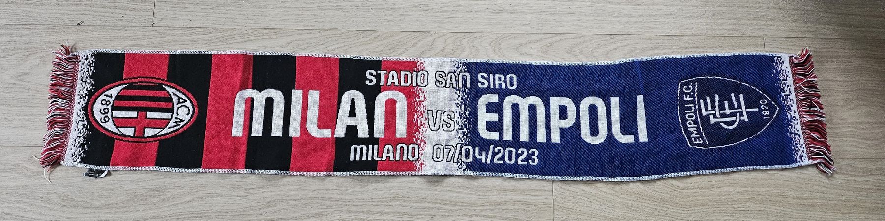 Foulard & Sciarpe: Echarpe de foot Milan vs Empoli, édition limitée – Usato da La Joux FR venduto da car_ck96