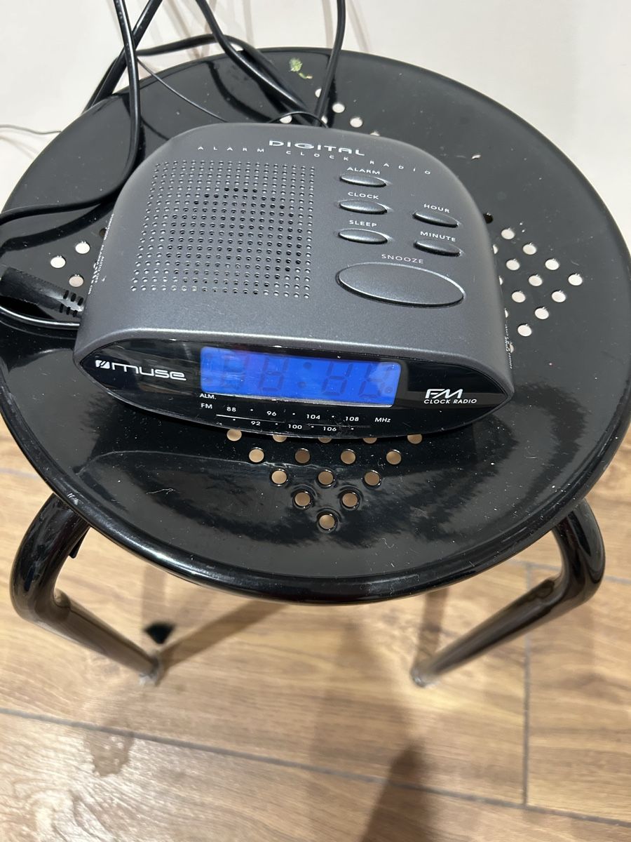 Réveils: wecker radio digital – D'occasion à Zürich par 11Zitronenfalter