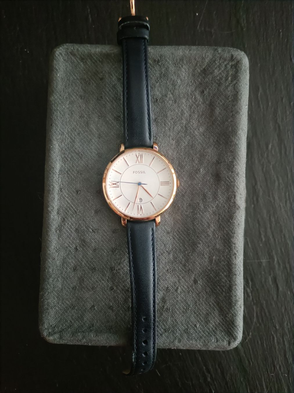 Fossil Uhren: Fossil Uhr Damen Lederarmband – Gebraucht aus Chur von 2HandSoul 1