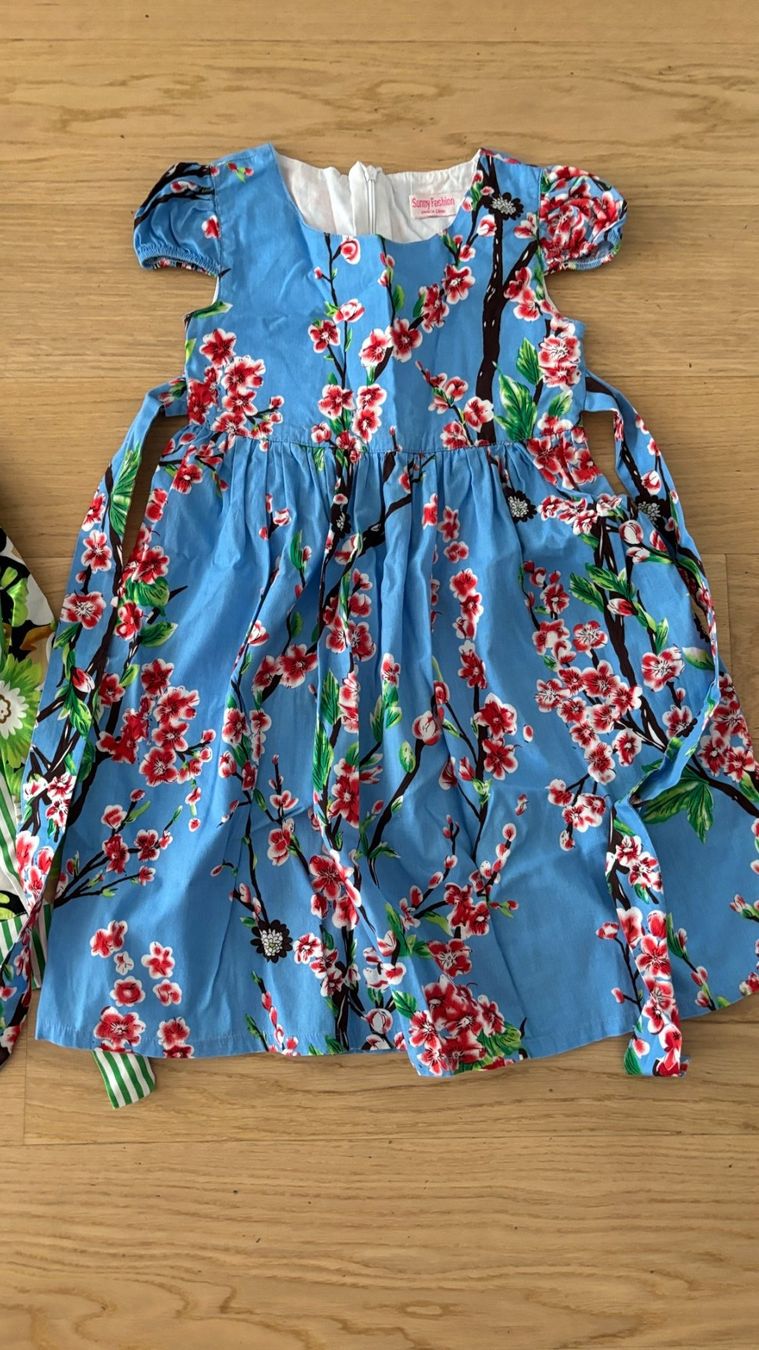 Kleiderpakete & -sets: 3 Sommerkleider Gr. 110 – Gebraucht aus Zürich von pisamun 3