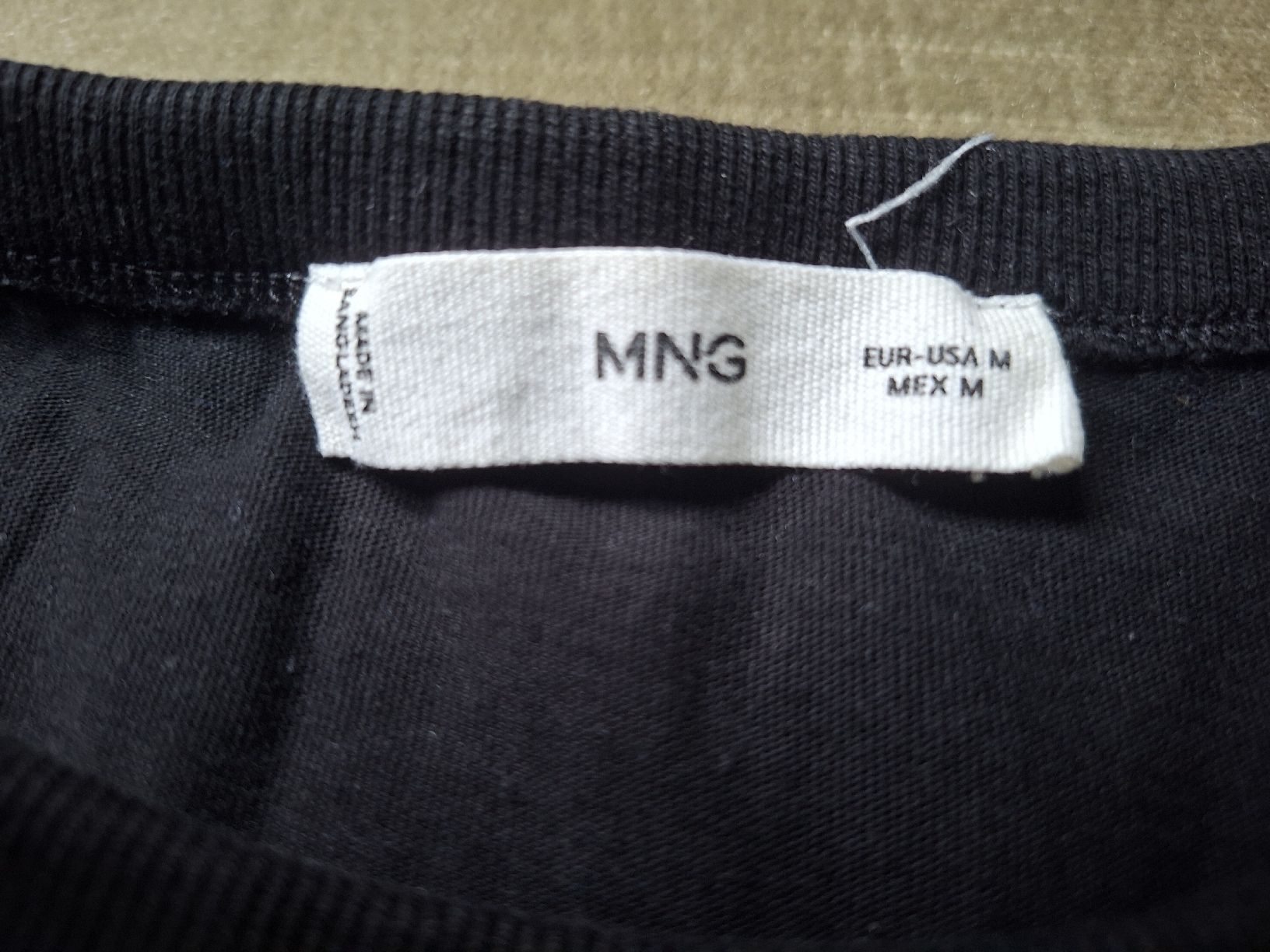 Mango T-Shirts: Ärmelloses Shirt – Gebraucht aus St. Gallen von Bigon 1