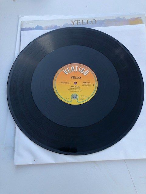 Dischi in vinile: Yello – Usato da Aarwangen venduto da Jukebox3 4