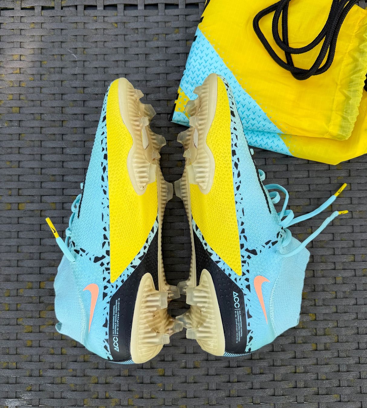 Nike Herrenschuhe: Original Nike Phantom GT2 Elite DF FG, Gr. 42.5 – Neu (gemäss Beschreibung) aus Walchwil von BackstageBruder 3
