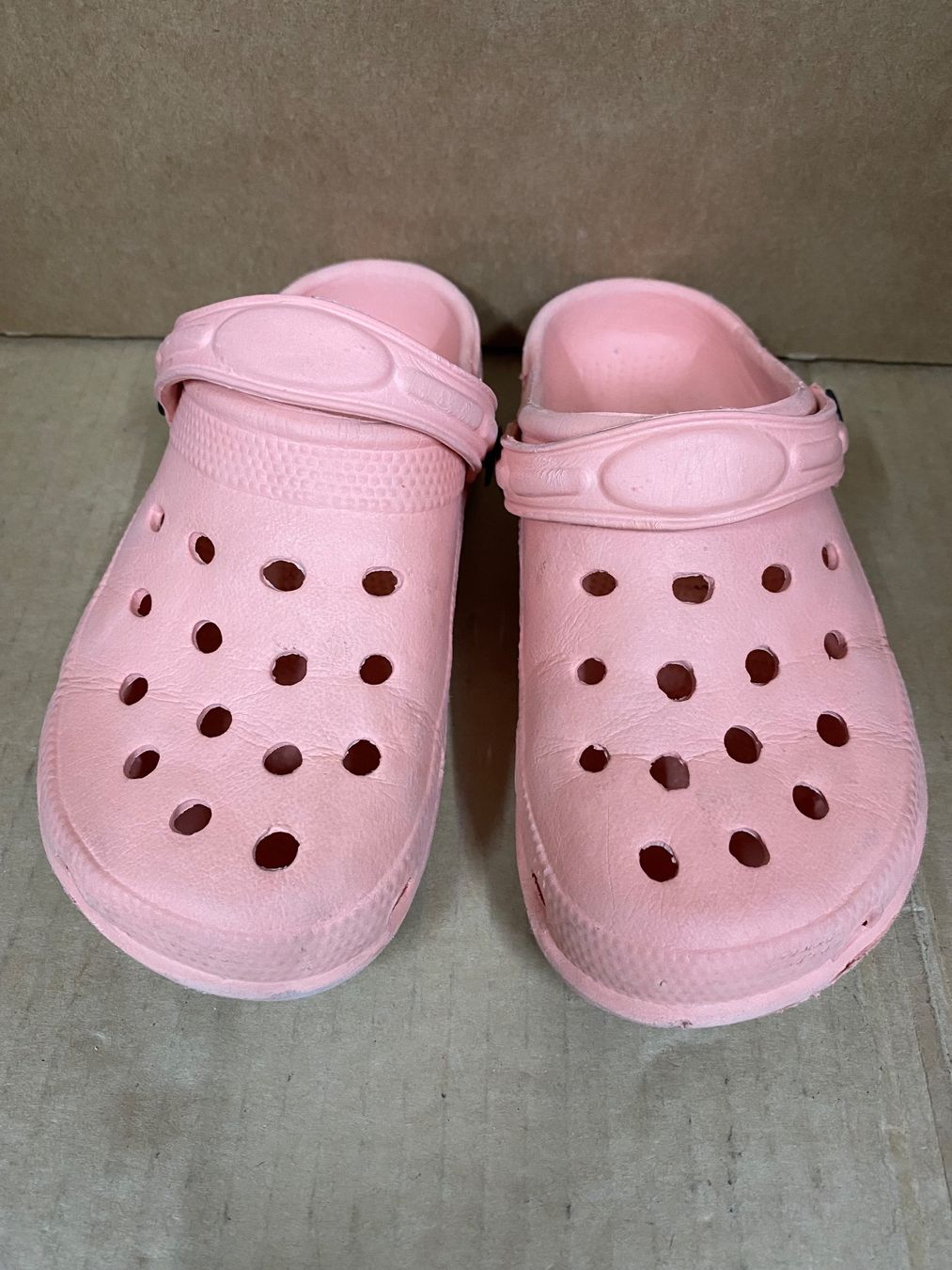 Crocs Scarpe per ragazze: Crocs Classic Grösse 29 Pink – Usato da Eschlikon TG venduto da RamonaSt