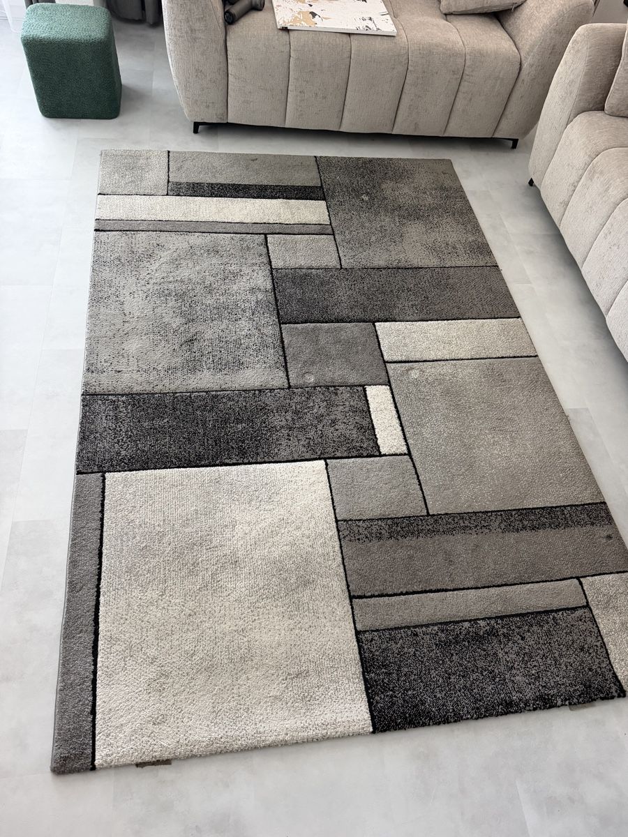 Tapis: Teppich zu verkaufen – D'occasion à Langenthal par Jovan154