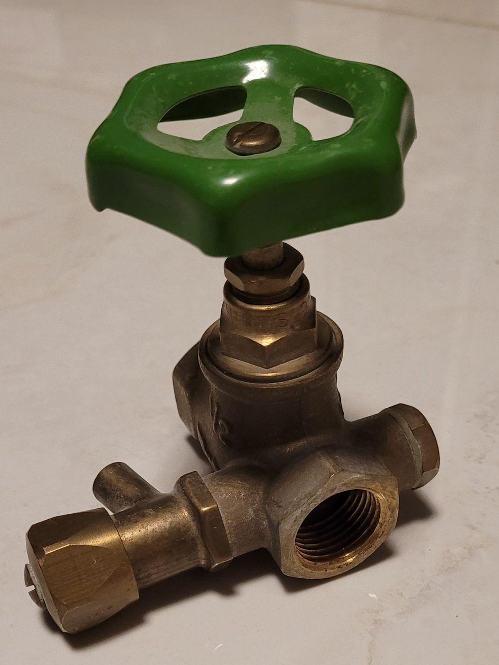 Armaturen: Durchgangsventil aus Messing, 1/2 Zoll – Gebraucht aus Bischofszell von -fr-5