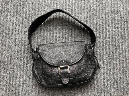 Lederhandtasche von Mango - schwarz