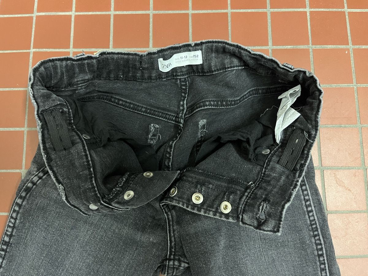 Zara Pantaloni: Schwarze Zara Mädchen Jeans Gr. 152, Bootcut – Usato da Wallisellen venduto da kamilaplaza 2