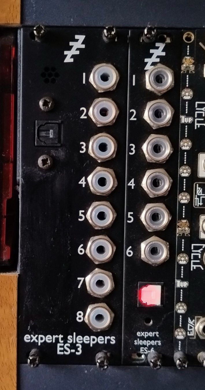 Musikinstrumente: Expert Sleepers ES-3, ES-6 & ES-7 – Gebraucht aus Zürich von Mario_S.