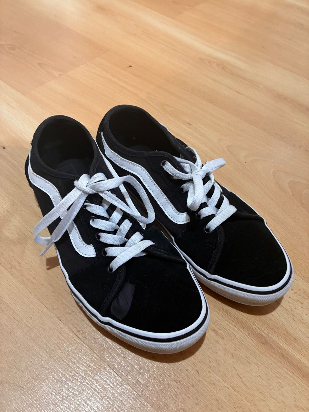 Vans Scarpe da uomo: Baskets Vans Noir et Blanc (Pointure 41) – Difettoso da Bouveret venduto da Flurry1987 3