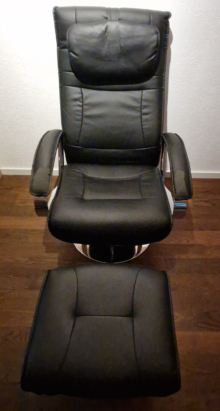 Poltrone: Sessel mit Hocker – Usato da Rothenburg venduto da Dabu03 1
