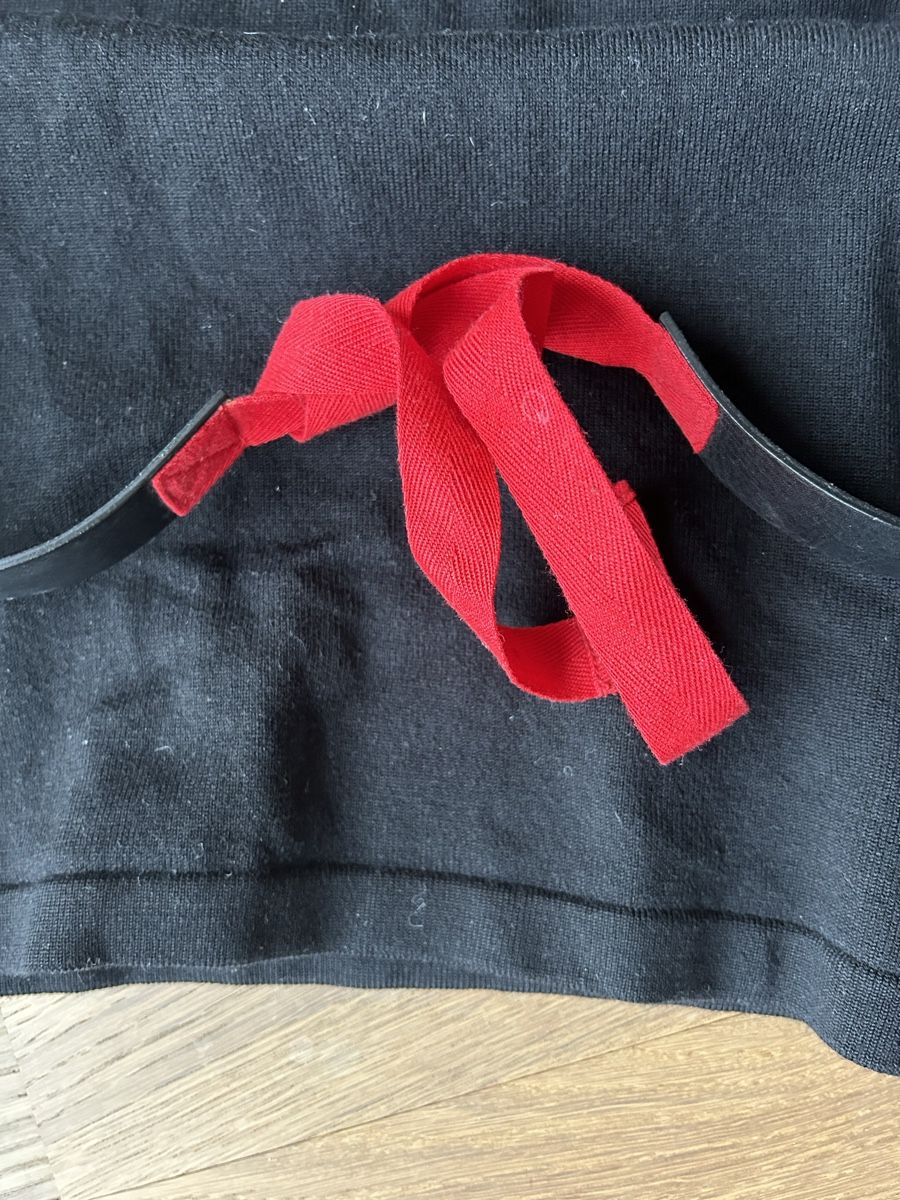 Pulls & Sweat-shirts: Schwarzer Pulli von Prada, Gr. 40 – D'occasion à Wohlen b. Bern par Beppe99 2