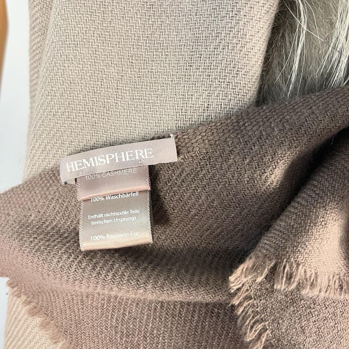 Hemisphere Foulards, Tücher & Schals: HEMISPHERE Cashmere Fur Scarf / Cape – Neu (gemäss Beschreibung) aus Emmen von Avviivva_Com2023 5