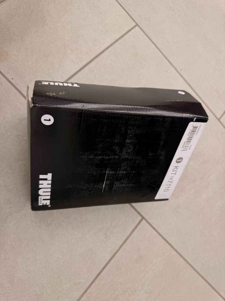 Thule Portapacchi: Thule Fixpoint Evo 710700 – Nuovo e nell'imballaggio originale da Oberbuchsiten venduto da DoppioEspresso 2
