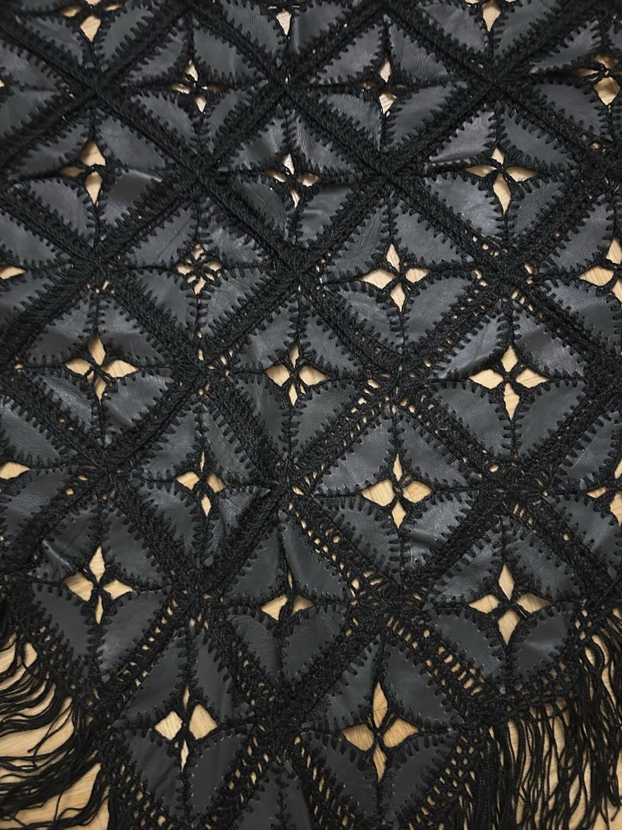 Foulards, Tücher & Schals: Schöne Stola aus Leder – Neu (gemäss Beschreibung) aus Birsfelden von Exclusivity 1