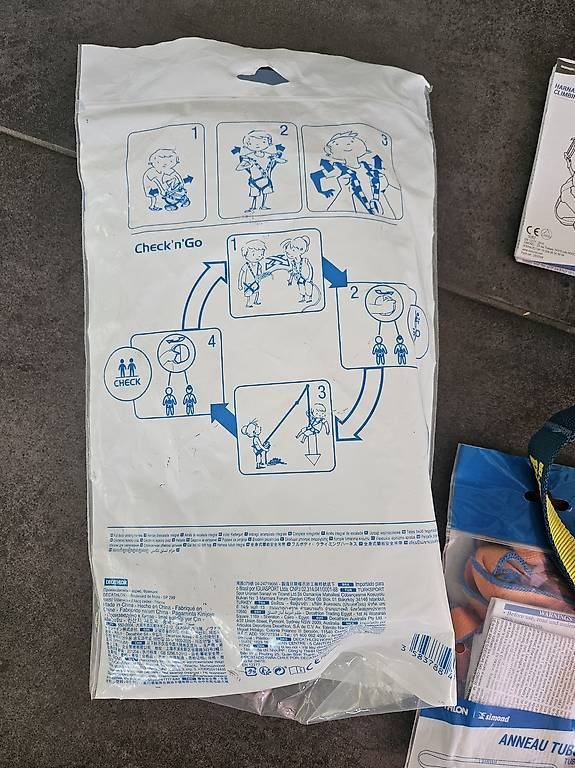 Attrezzatura da arrampicata: Harnais enfant 4-9 ans Décathlon – Usato da Fully venduto da cvivi75 2
