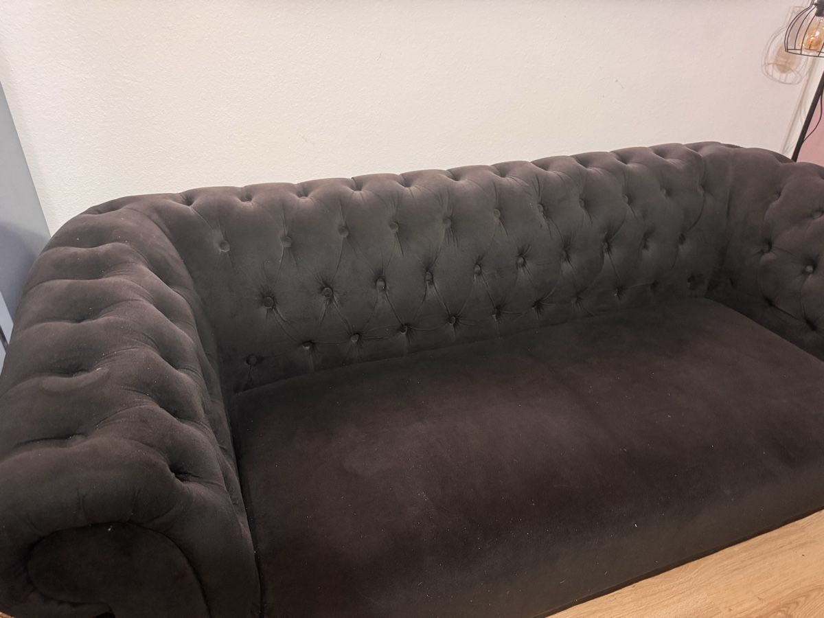 Chesterfield Divani: chesterfield samt sofa – Usato da Winterthur venduto da meg_q2vq 2