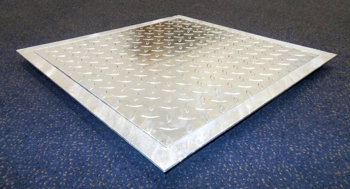 Altro: Schachtdeckel Vollverzinkt 60 x 60cm – Nuovo e nell'imballaggio originale da Bottighofen venduto da zaap 1