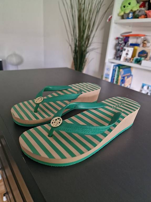 Scarpe da donna: Donna Karan Flip-Flops Gr.40 – Usato da Bern venduto da Huha1