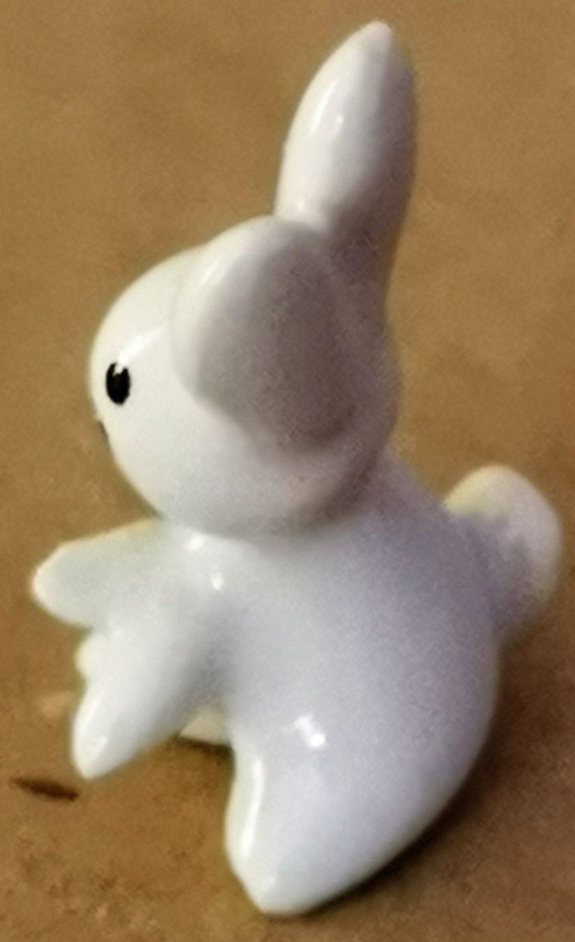 Figuren: Ostern Hasenbaby weiss Handmodeliert – Neu (gemäss Beschreibung) aus Lutzenberg von Truhe 1