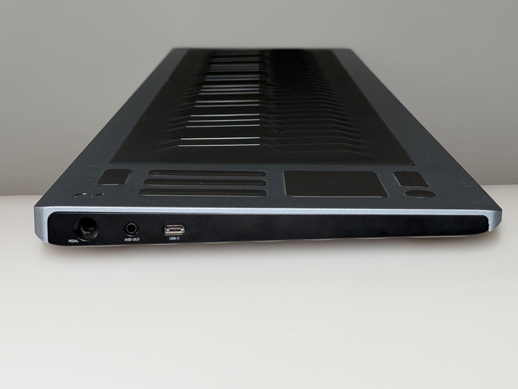 Roli Strumenti musicali: ROLI Seaboard RISE 2 / MPE Controller – Nuovo (secondo la descrizione) da Zürich venduto da PlayTheBlues 1