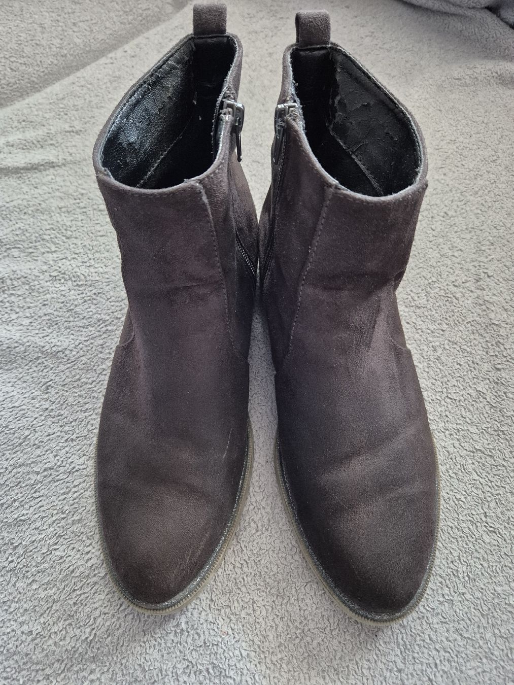 Damenschuhe: Braune Stiefeletten, Grösse 38 – Gebraucht aus Fischingen von rru_fw5h