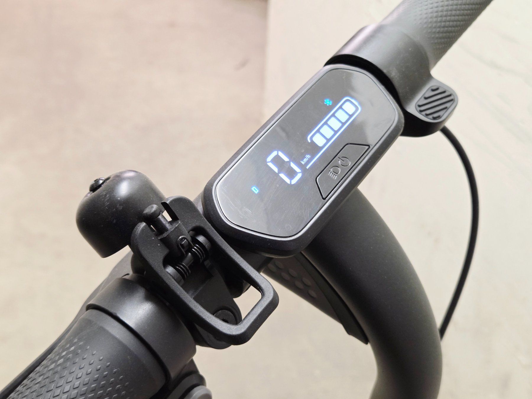 Segway Kickboard: E-Scooter Segway Ninebot E2 mit Strassenzulassung – Usato da Schaffhausen venduto da stefanric09 1
