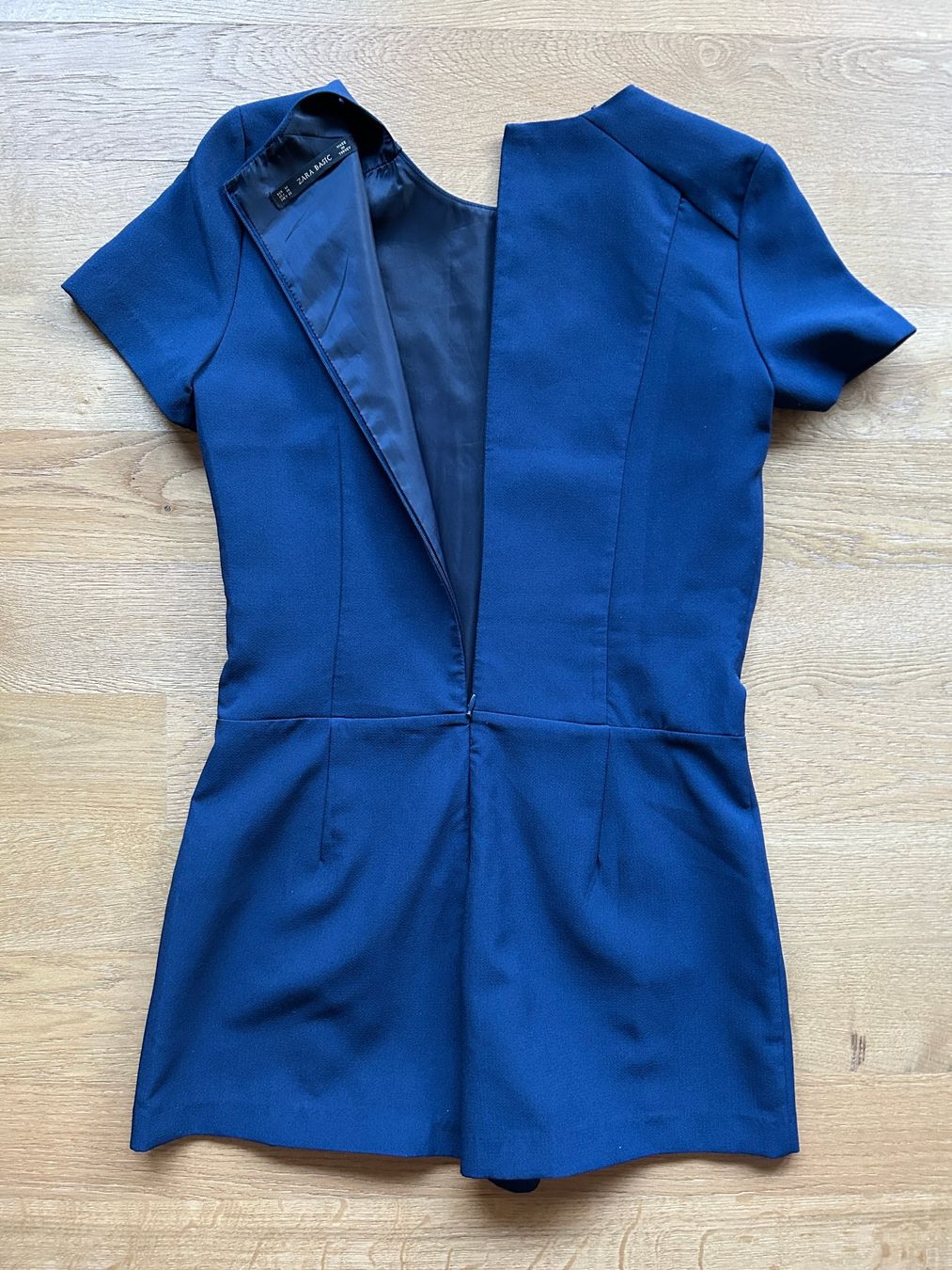Zara Jumpsuits: Combi short bleue Zara taille M bon état – Gebraucht aus Martigny von m_juli 9