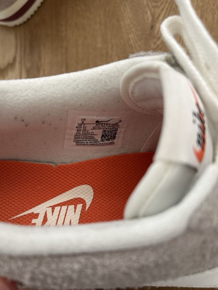 Scarpe da uomo: Nike Cortez – Usato da Winterthur venduto da LF19 2