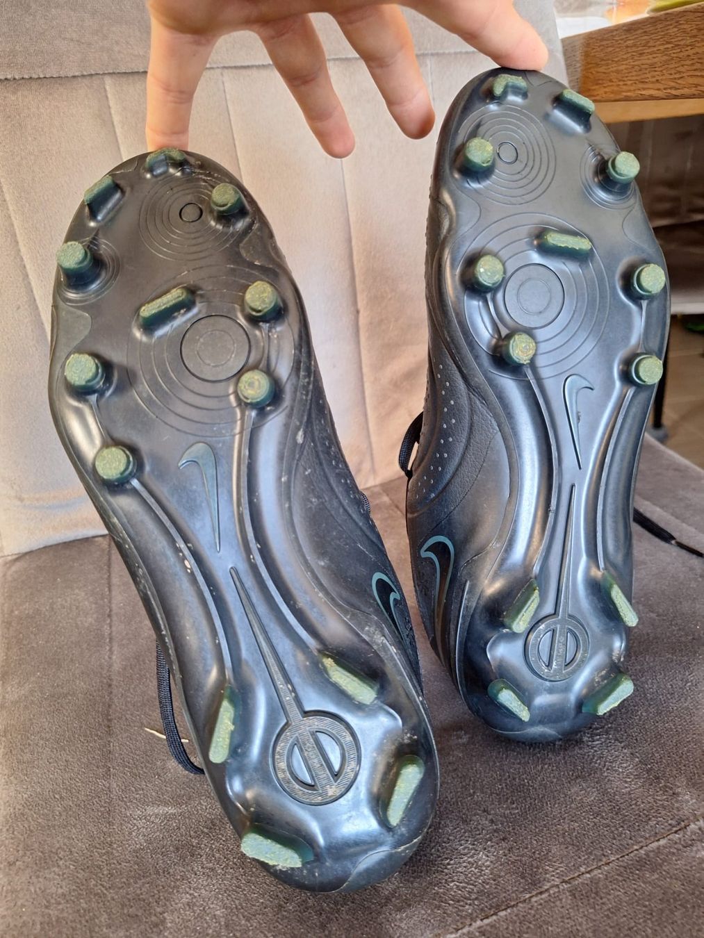 Nike Chaussures garçon: Fussballschuhe fast wie neu – D'occasion à Kirchenthurnen par Kunkis 1