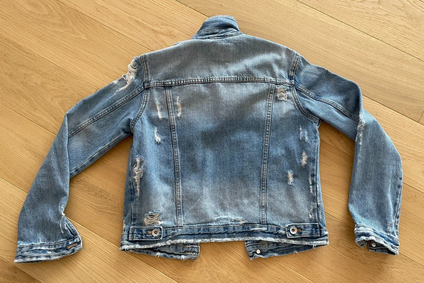 Zara Giacche: Jeansjacke - blau – Usato da Eschenbach LU venduto da B.L.R 1