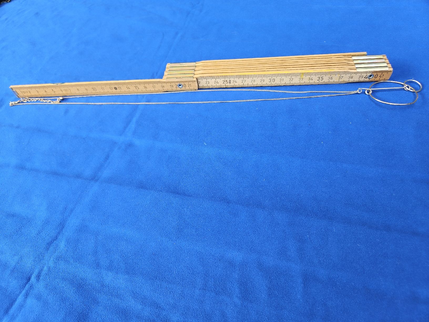 Catenine: Halskette mit Anhänger verschlungene Kreise – Usato da Wettingen venduto da Sk8ertomda 4
