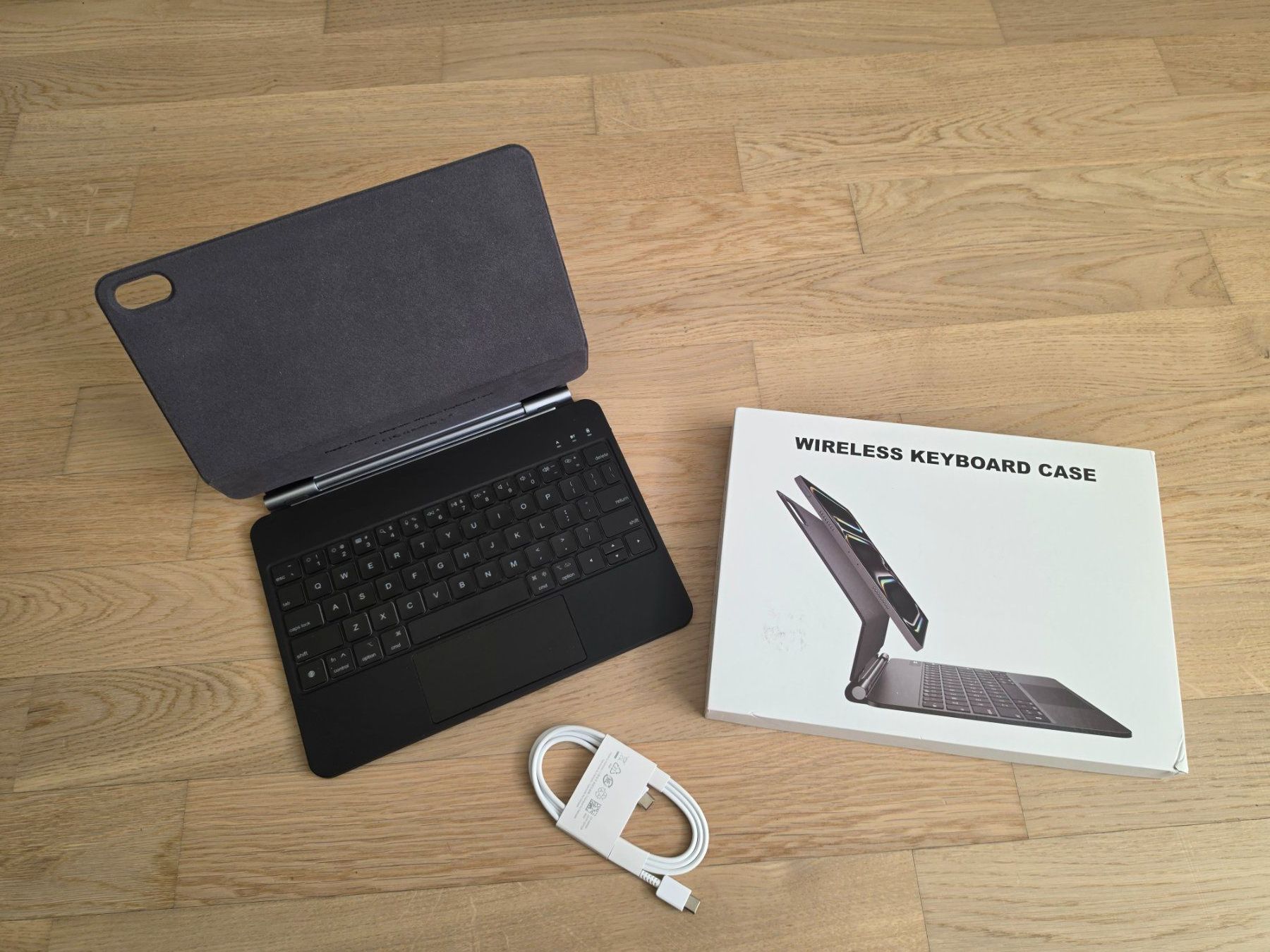 Tastiere: Wireless Keyboard Case für Ipad 10. Gen. – Usato da Turbenthal venduto da blue1977