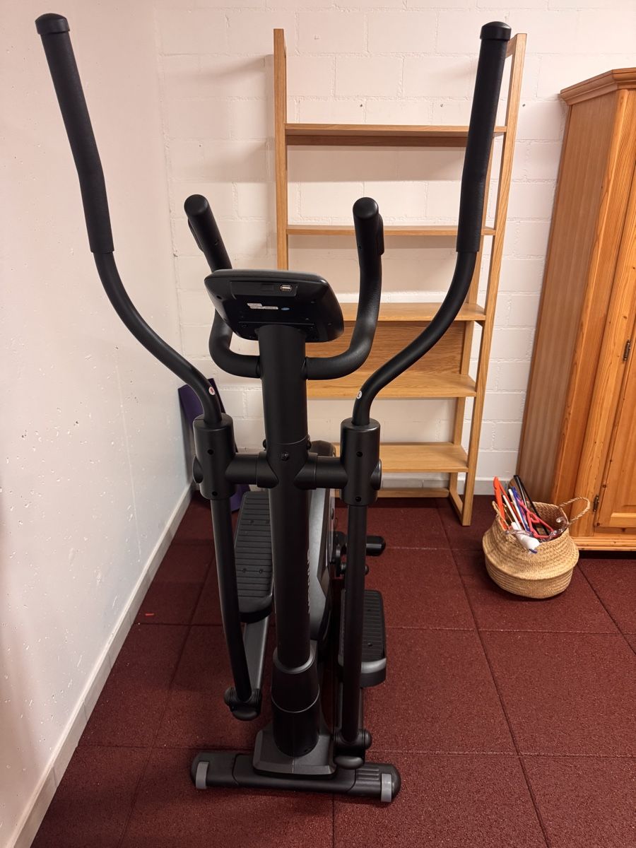 Maxxus Hometrainer: Crosstrainer Maxxus CX 3.0 , wie NEU – Nuovo (secondo la descrizione) da Triesen venduto da YannickO01 1