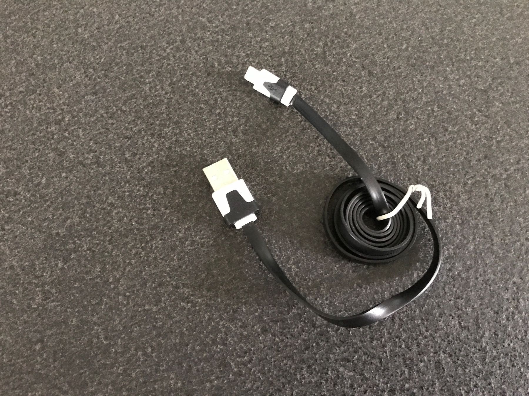 Cavi: Kadelkabel USB - Lightning für Iphone – Usato da Zuzwil BE venduto da feluna3