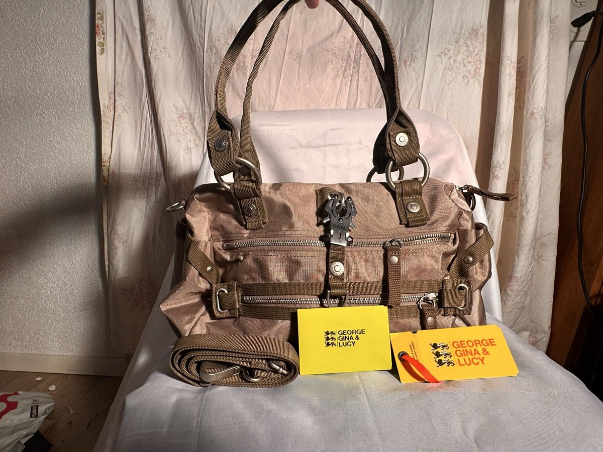 George Gina & Lucy Borse: GG&L 'Freds Gal' Handtasche – Nuovo (secondo la descrizione) da Buchs AG venduto da Amethyst_01 1