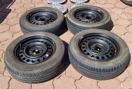 4 ältere Räder 185/65 R15 mit Radkappen