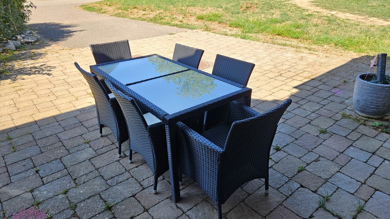 Tischset: Rattan Tisch mit Stühlen – Gebraucht aus Möriken AG von NoLeMaNi