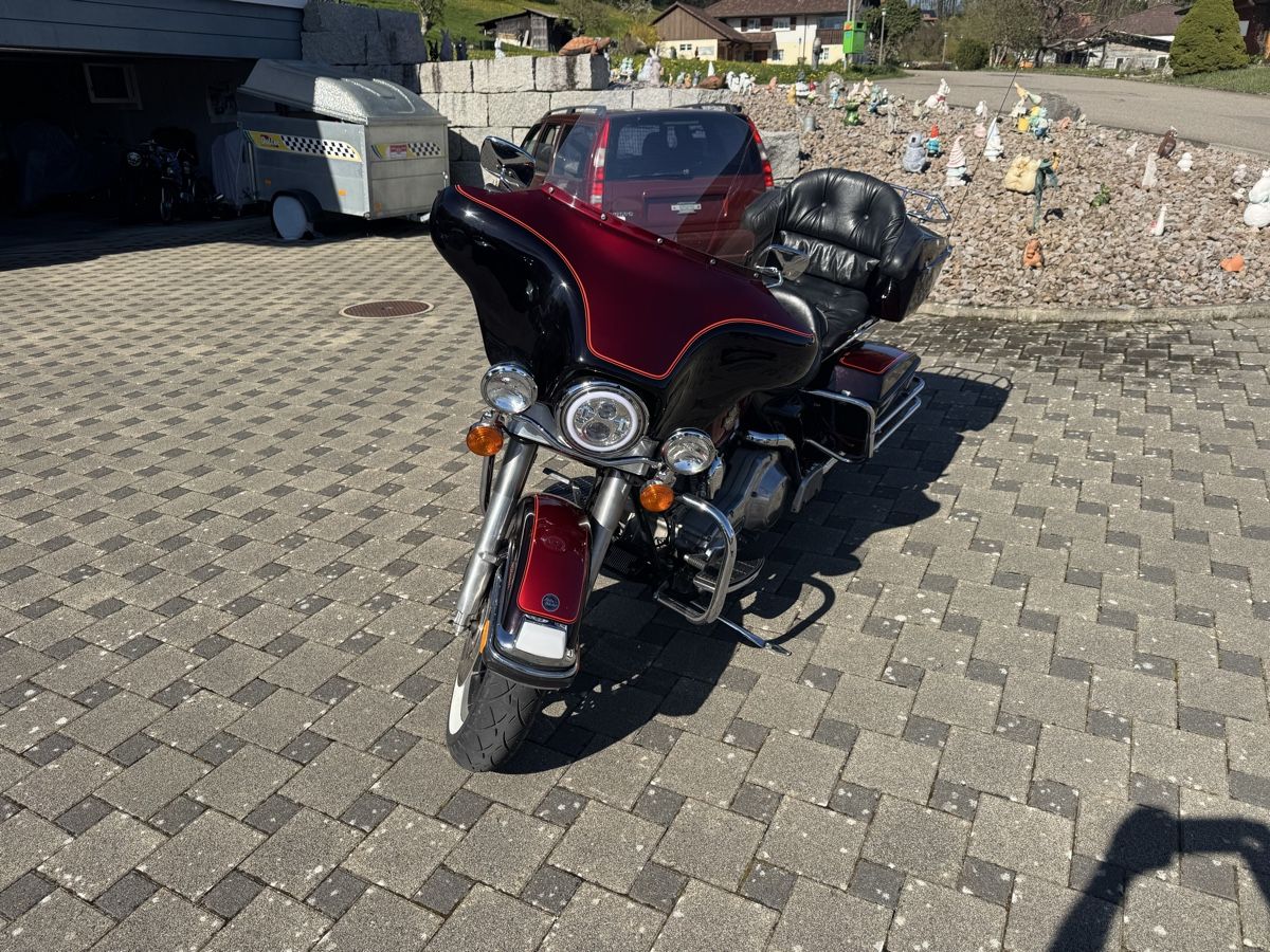 Harley-Davidson Touring: Harley Davidson FLHT 1340 – D'occasion à Seewen SO par Muggi3