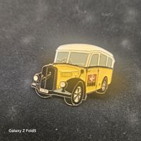 Pin/Anstecker Saurer Postauto Oldtimer.